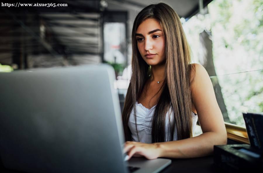 KET考试必备：10套高效阅读理解练习资源免费下载！