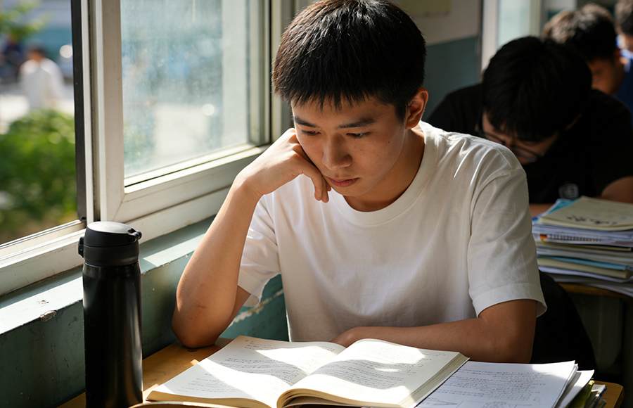 成人英语简历怎么写_成人英语口语怎么练才标准